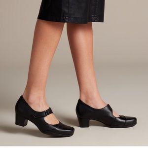 Clark’s Rosalyn Wren Black Heels/Character Shoes